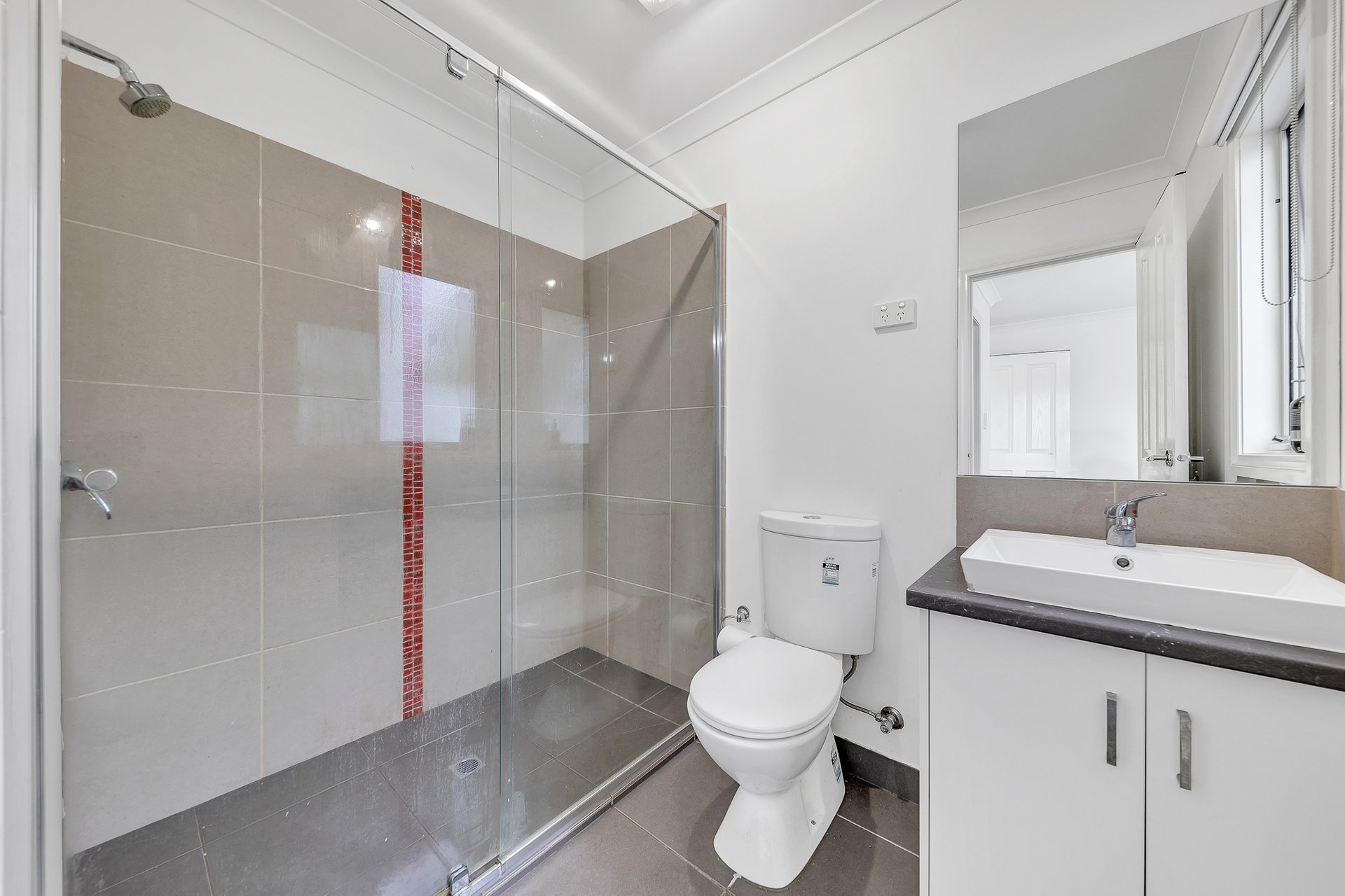 2/33 Camellia Crescent, Norlane image 9