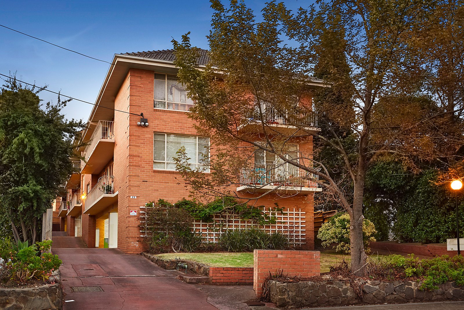 2/33 Carmichael Street, Ivanhoe East VIC 3079