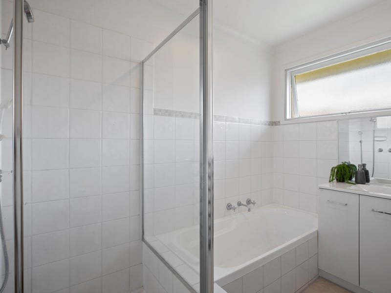 Property Gallery Thumbnail 8