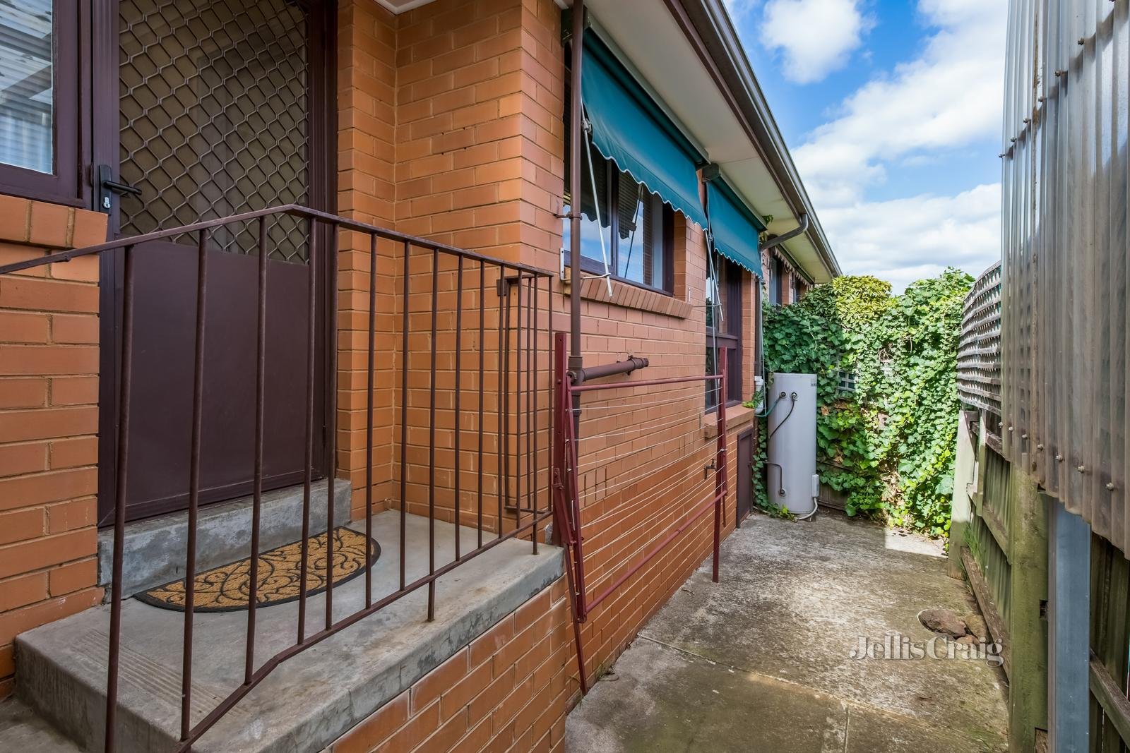 2/33 Cumming Street, Brunswick West image 9