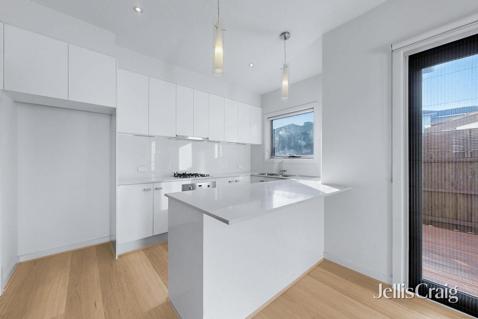 2/33 Graham Avenue, Mckinnon image 6