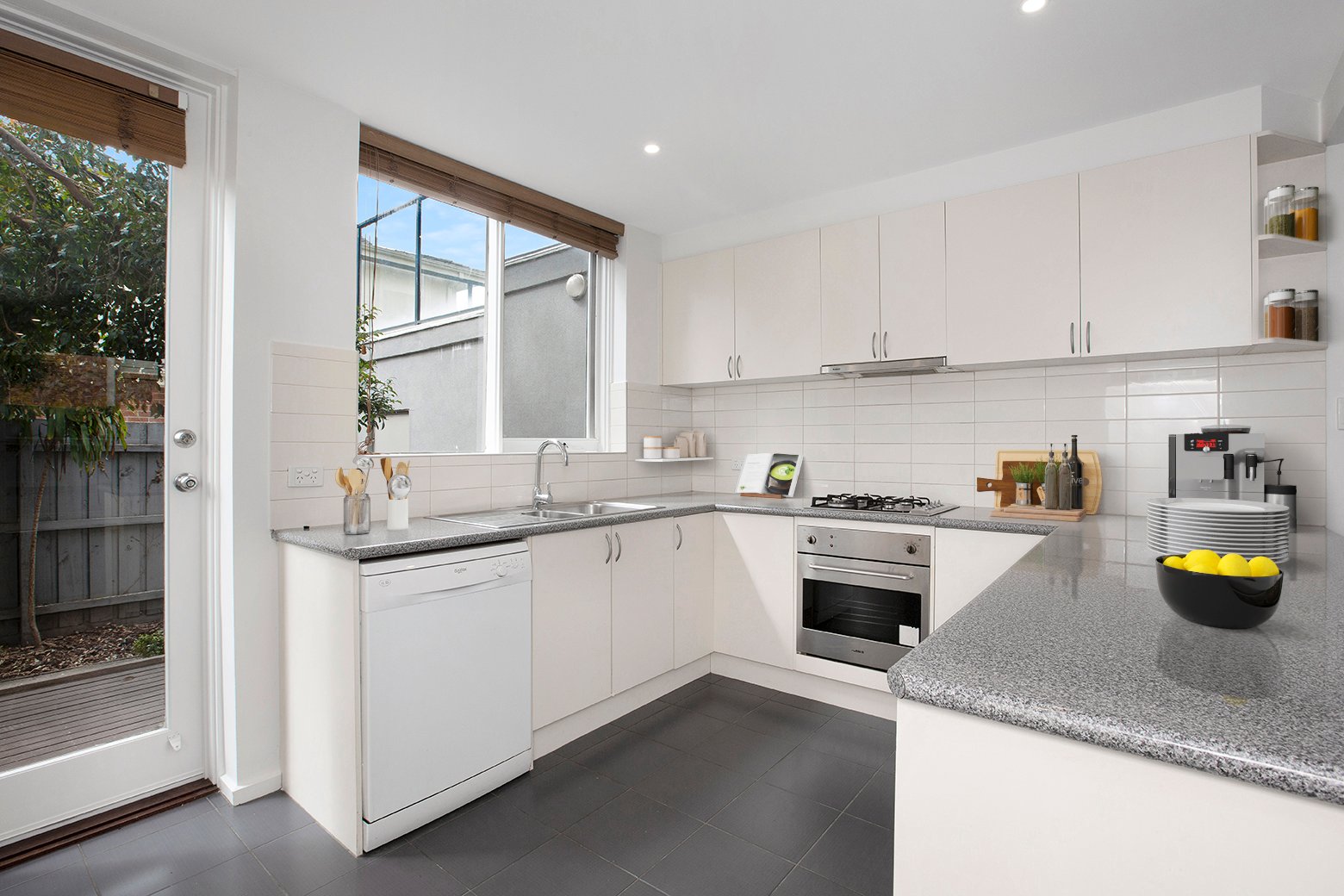 Property Gallery Thumbnail 3