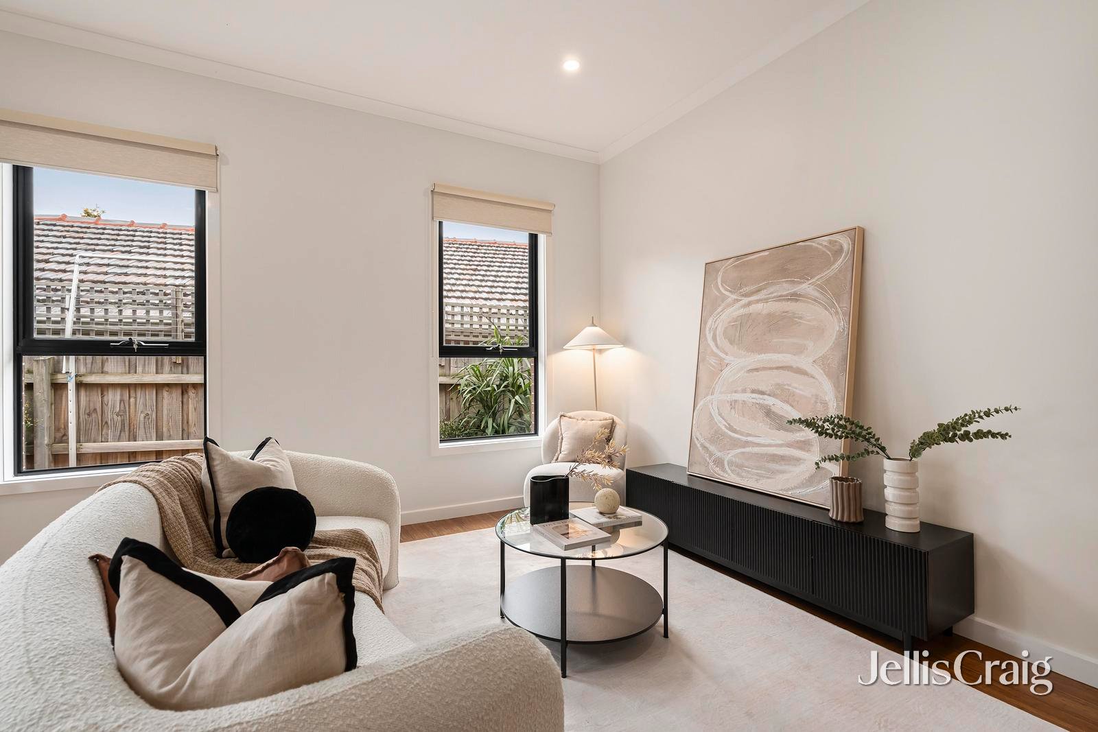 2/33 Highview Drive, Doncaster image 2