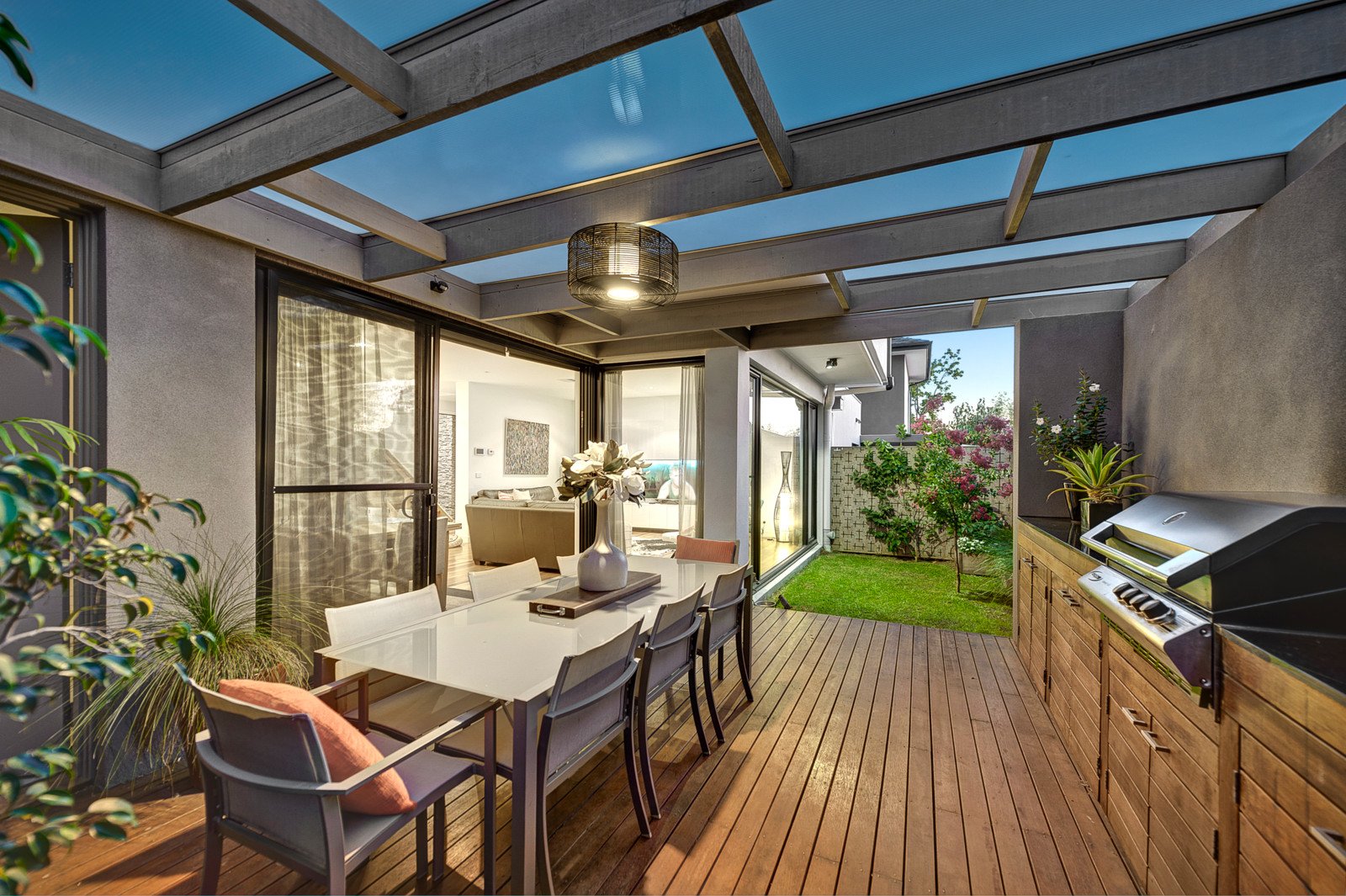 2/33 Kenny Street, Balwyn North image 7