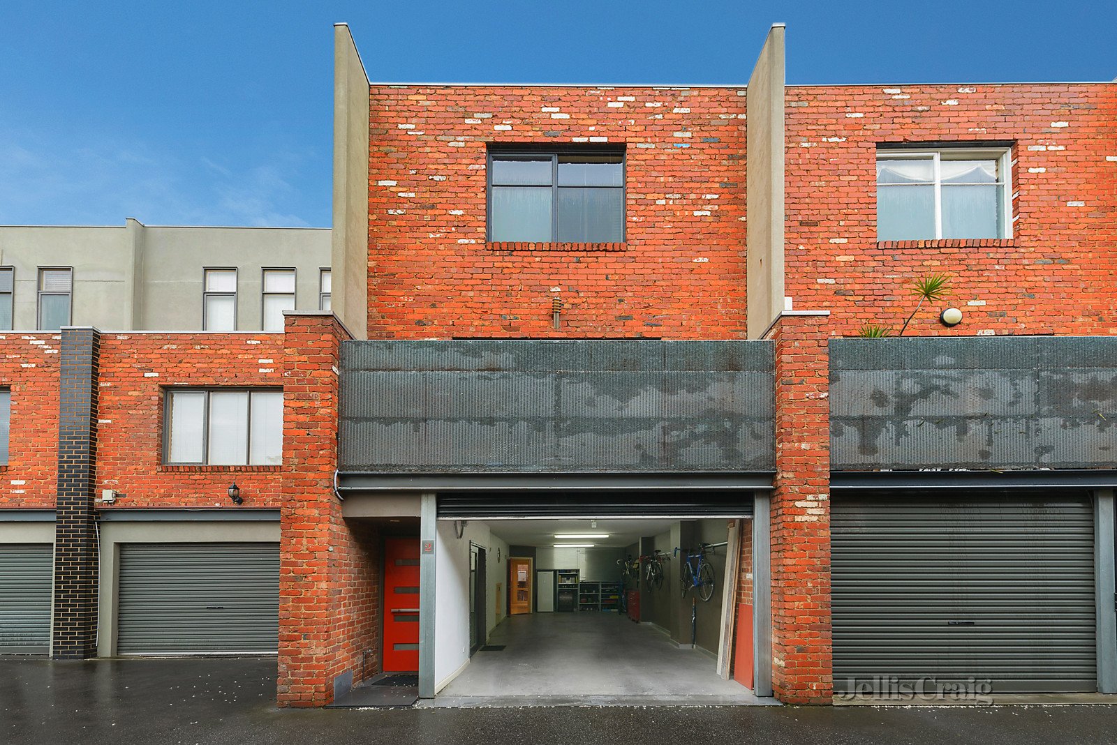 2/33 Linden Street, Brunswick East image 1