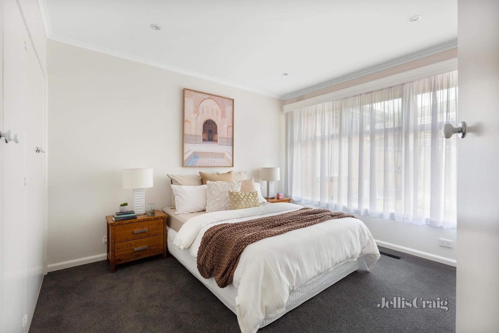 2/33 Logan Street, Canterbury image 7