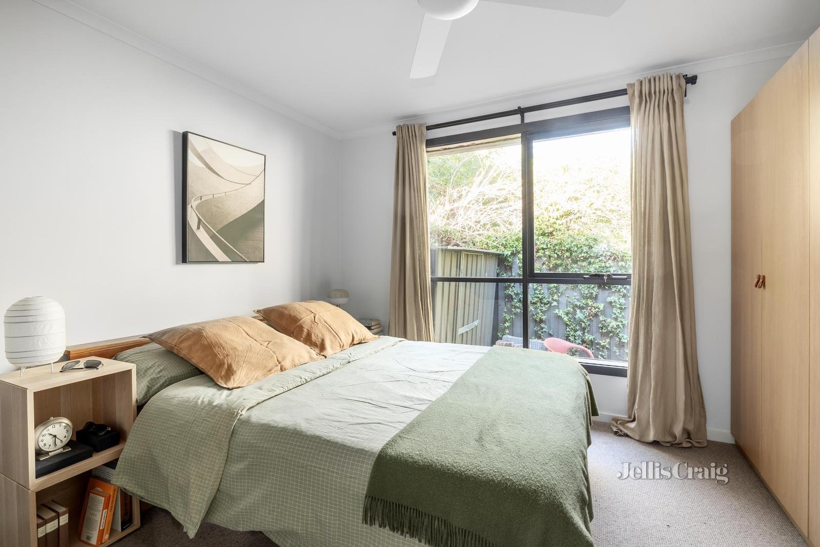 2/33 Oloughlan Street, Ormond image 7