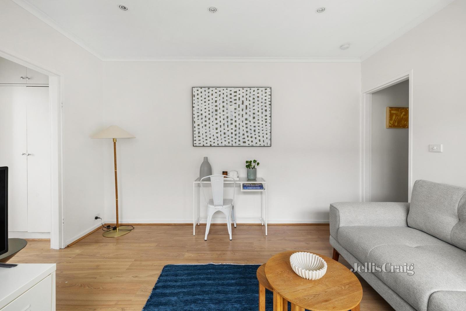 2/33 Rosstown Road, Carnegie image 4