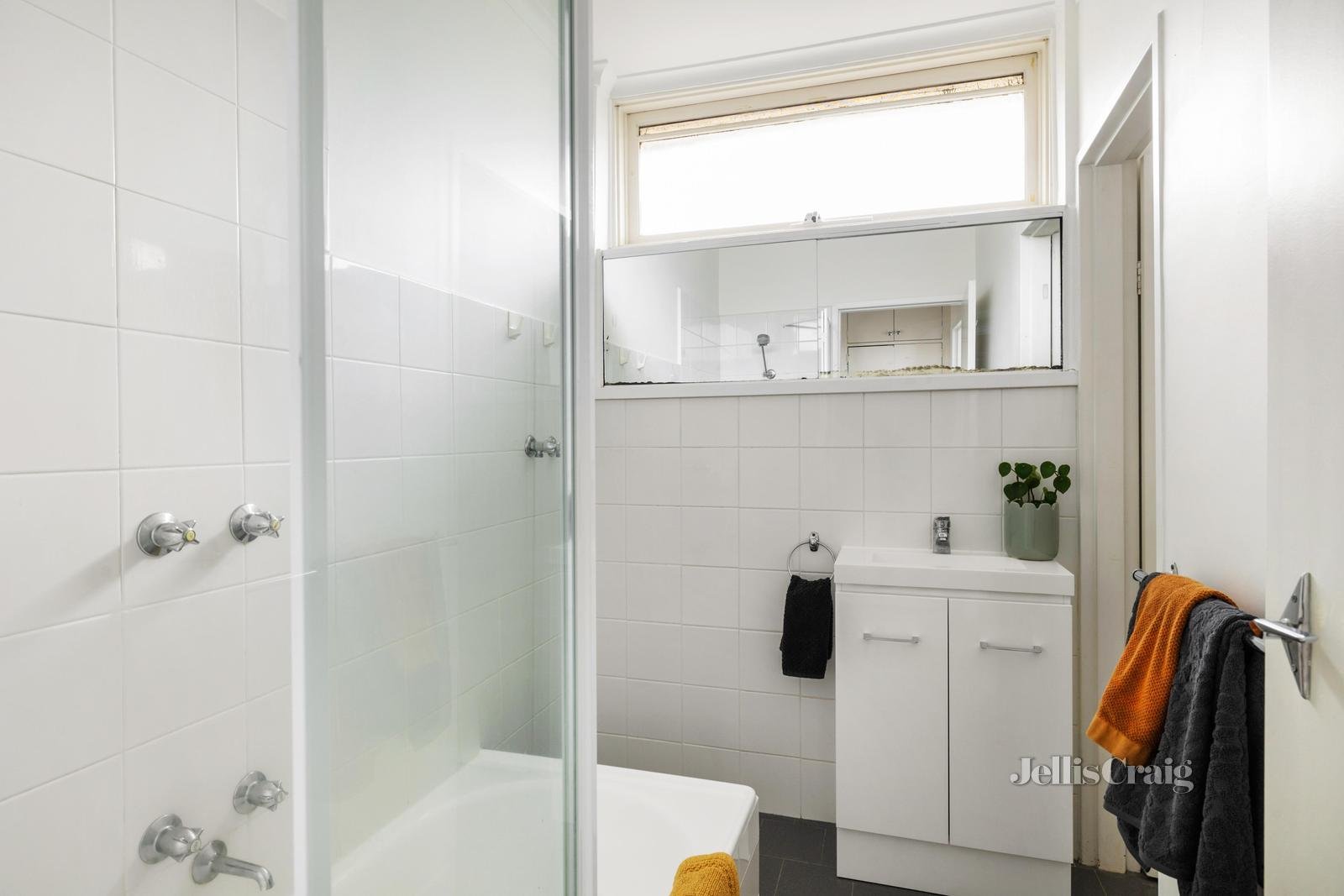 2/33 Rosstown Road, Carnegie image 9