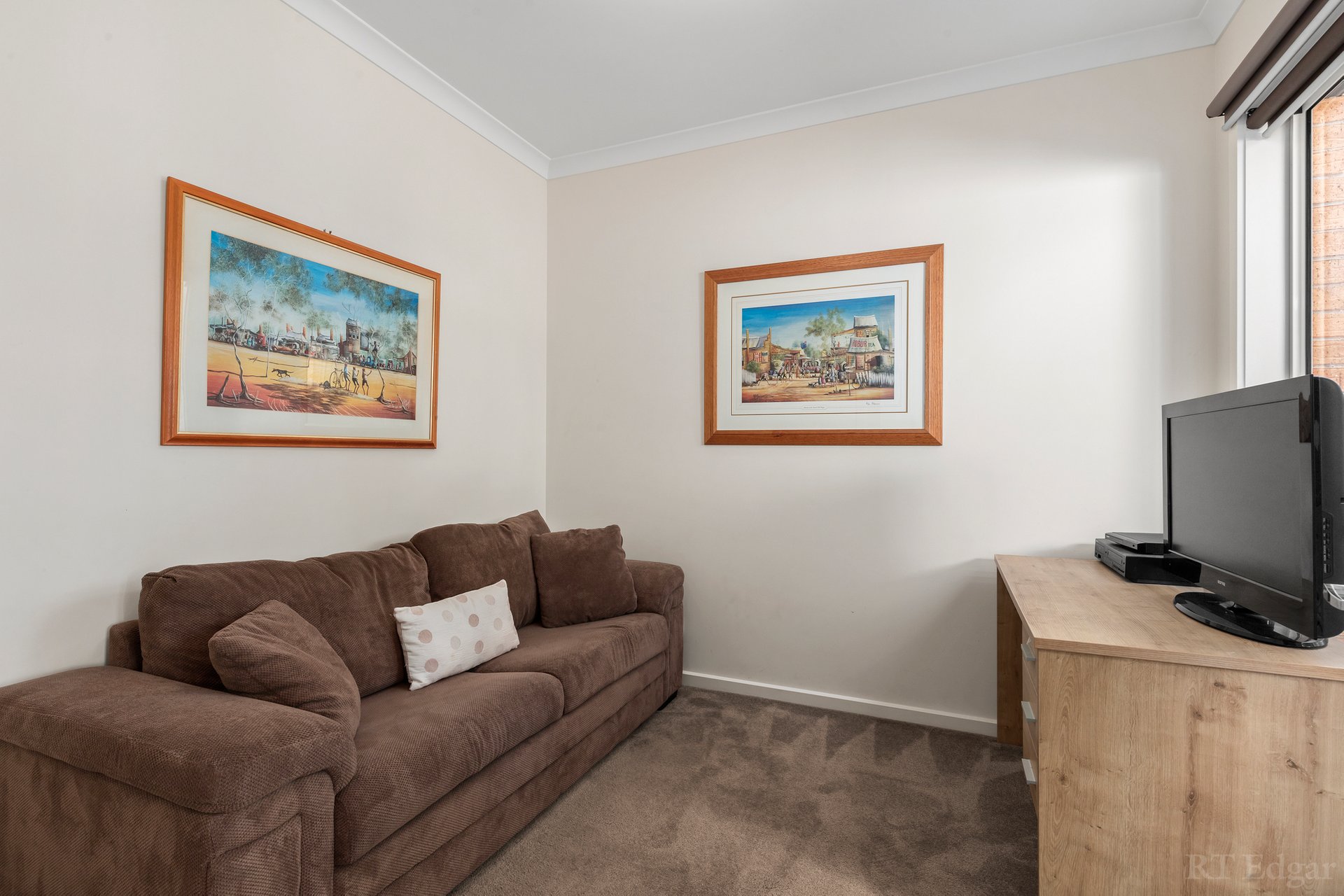 Property Gallery Thumbnail 6