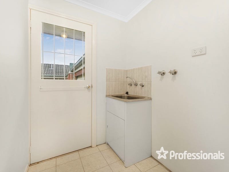 2/33 Vernon Street, Croydon image 10