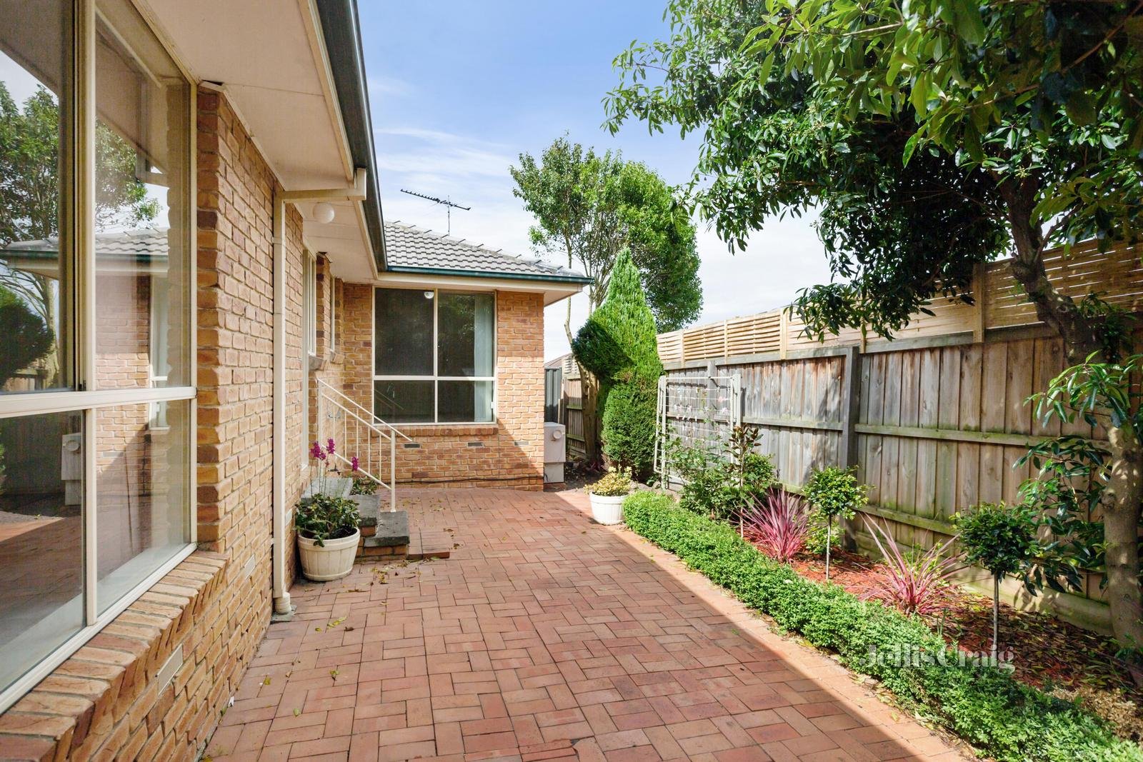 2/33 Watsons Road, Glen Waverley image 9