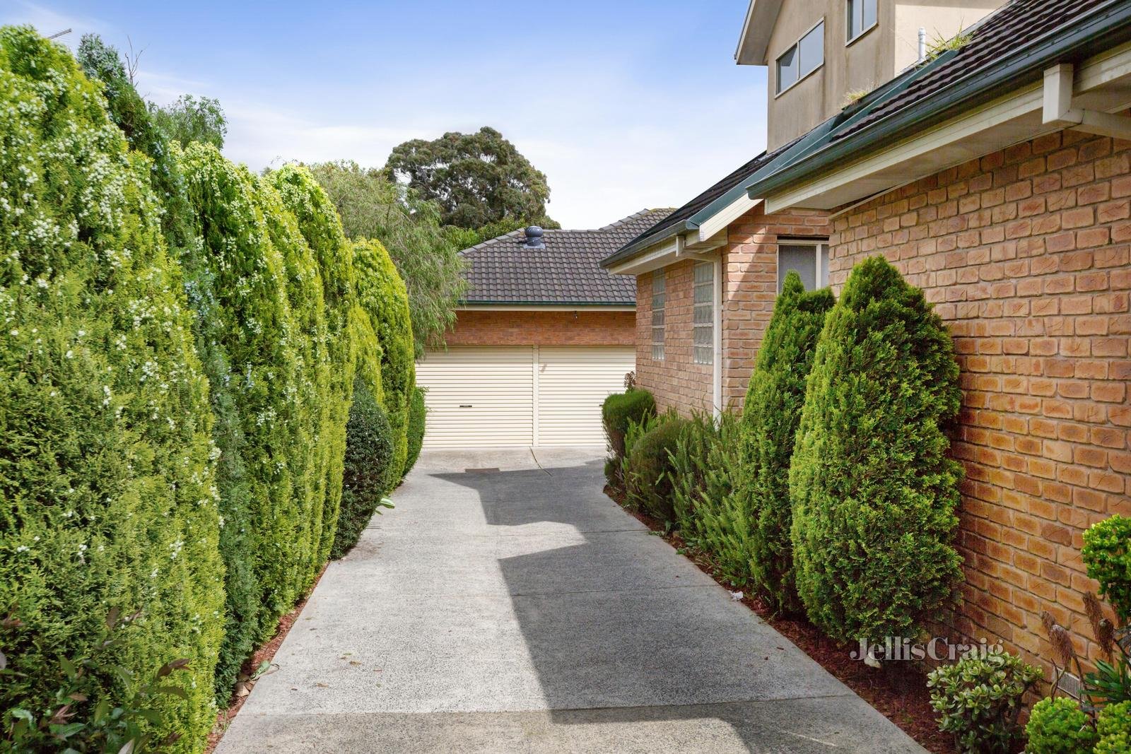 2/33 Watsons Road, Glen Waverley image 11