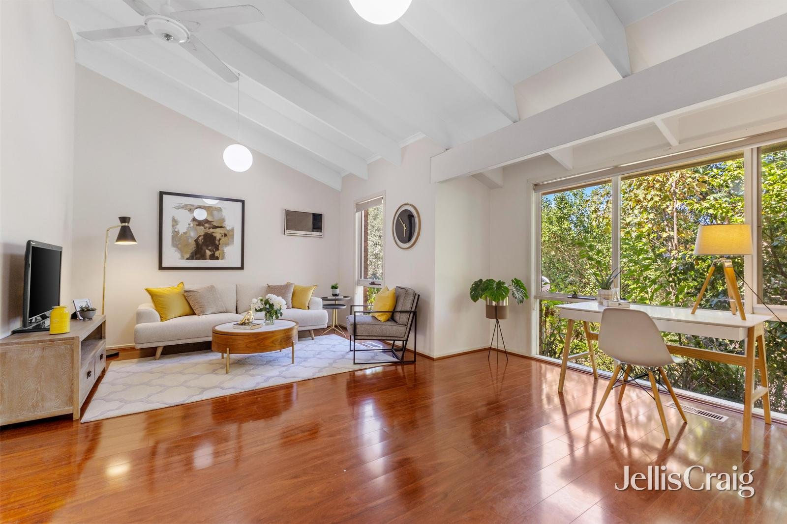 2/33 Wooddale Grove, Donvale image 3