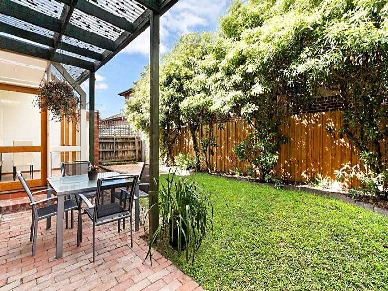 2/33 Woodlands Avenue, Kew East image 7