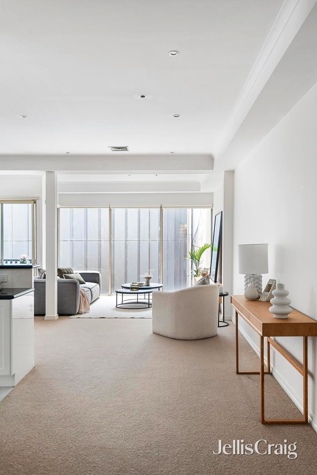 23/30-34 La Trobe Street, Melbourne image 3