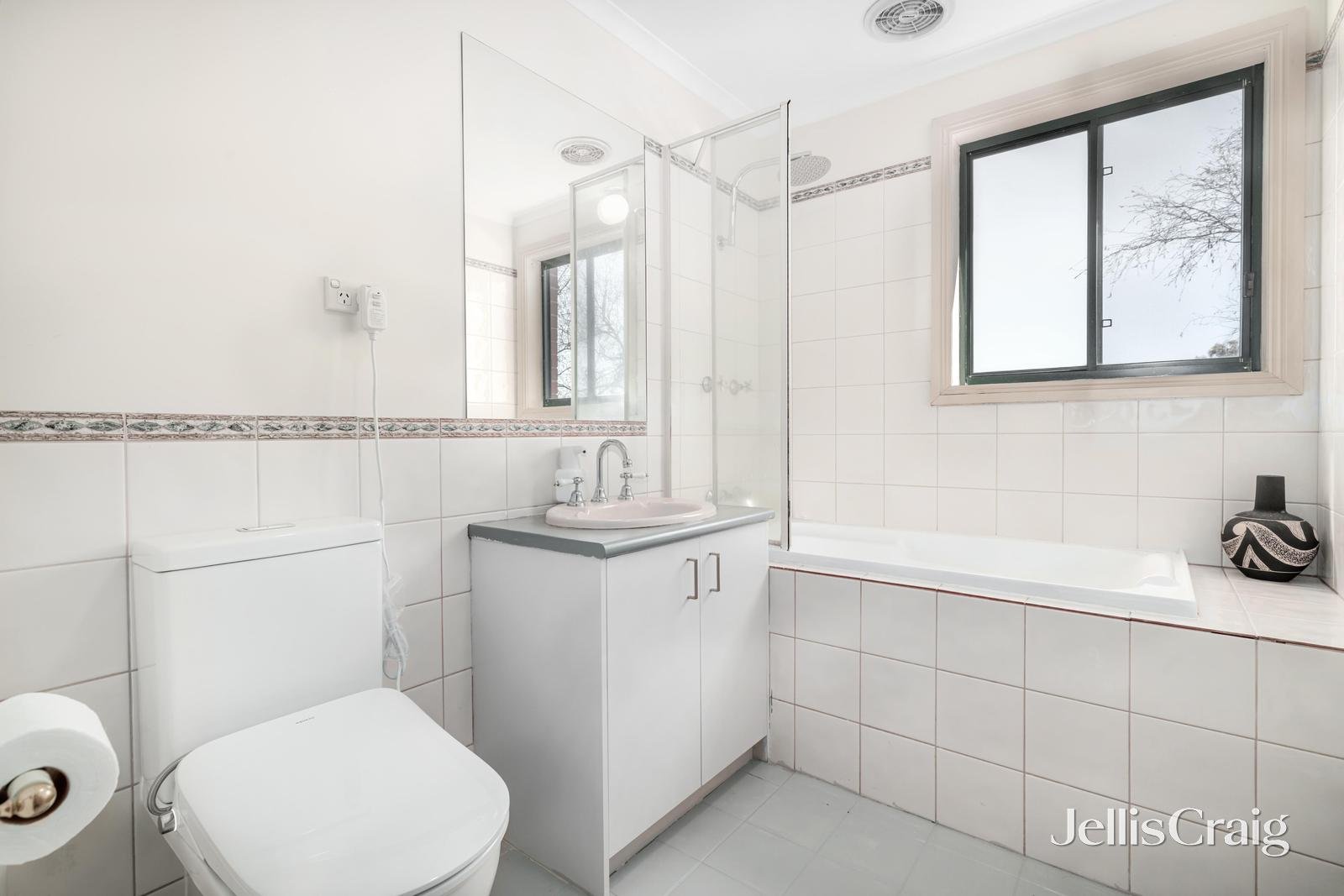23/305 Canterbury Road, Forest Hill image 8