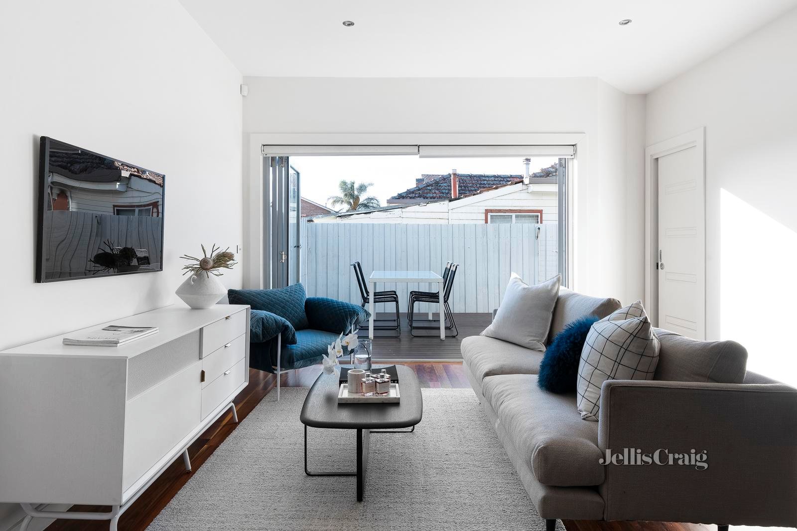 2/334 Gillies Street, Thornbury image 10