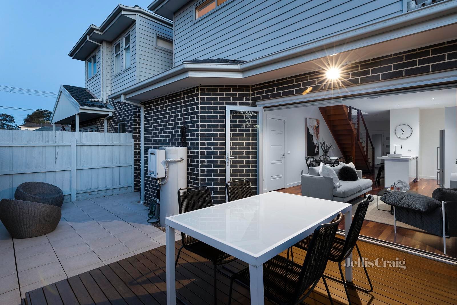2/334 Gillies Street, Thornbury image 18