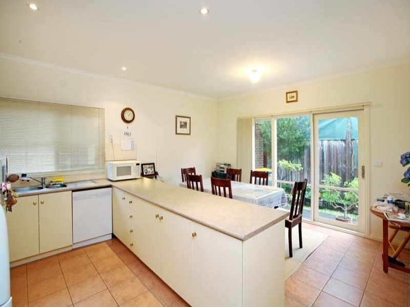 2/34 Clyde Street, Box Hill North image 2