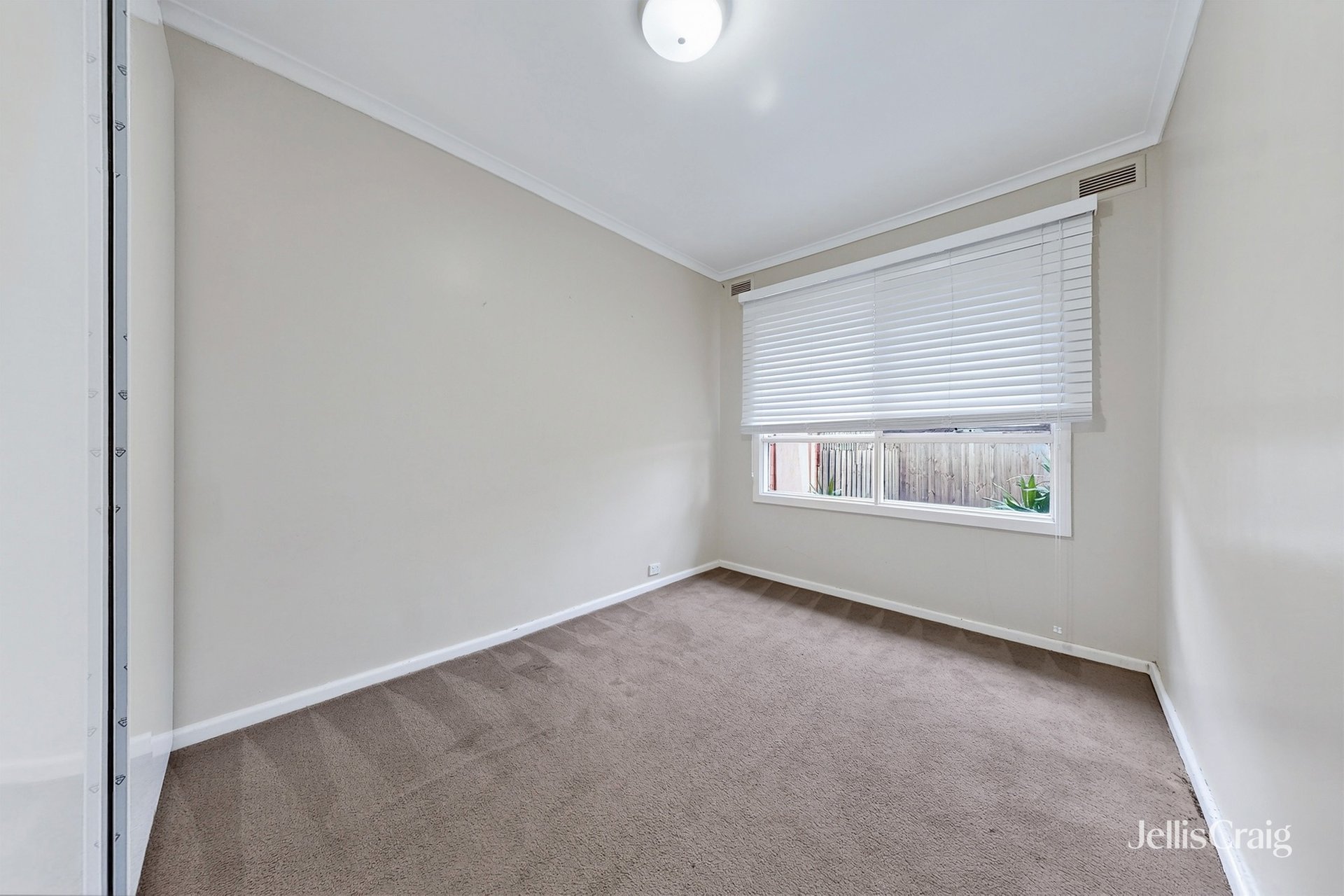2/34 Durham Road, Surrey Hills image 10