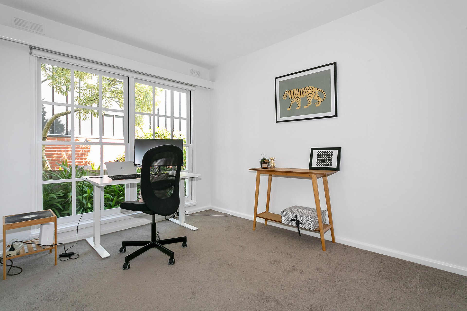 Property Gallery Thumbnail 6