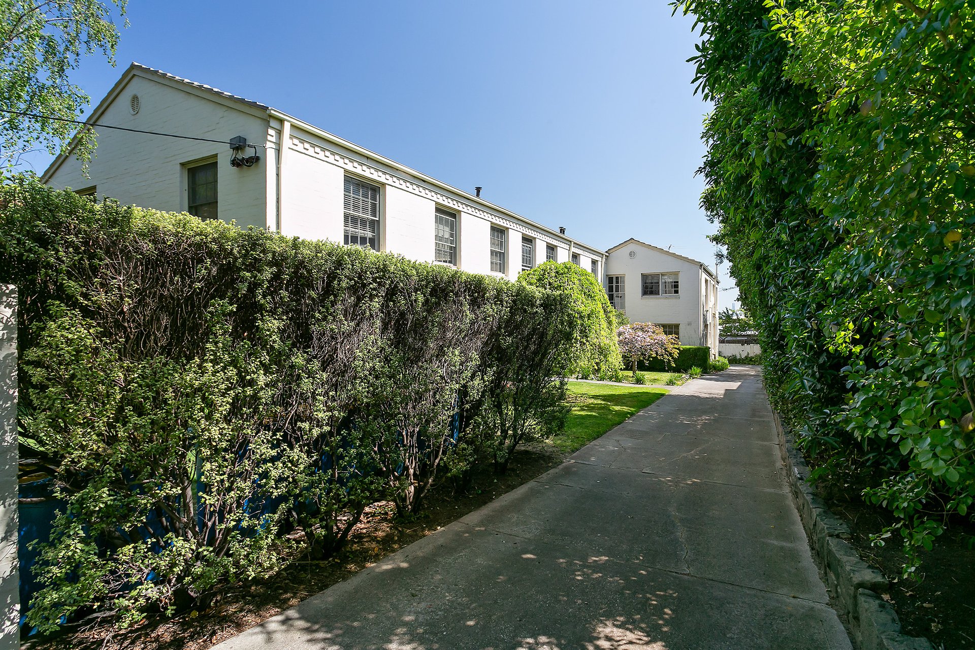 Property Gallery Thumbnail 8