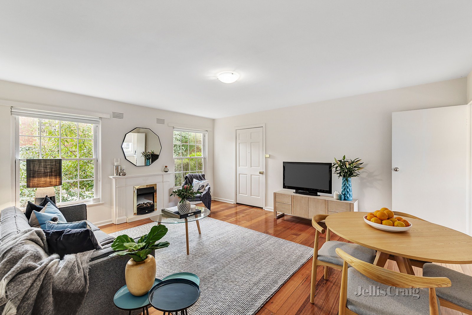 2/34 Fermanagh Road, Camberwell image 2
