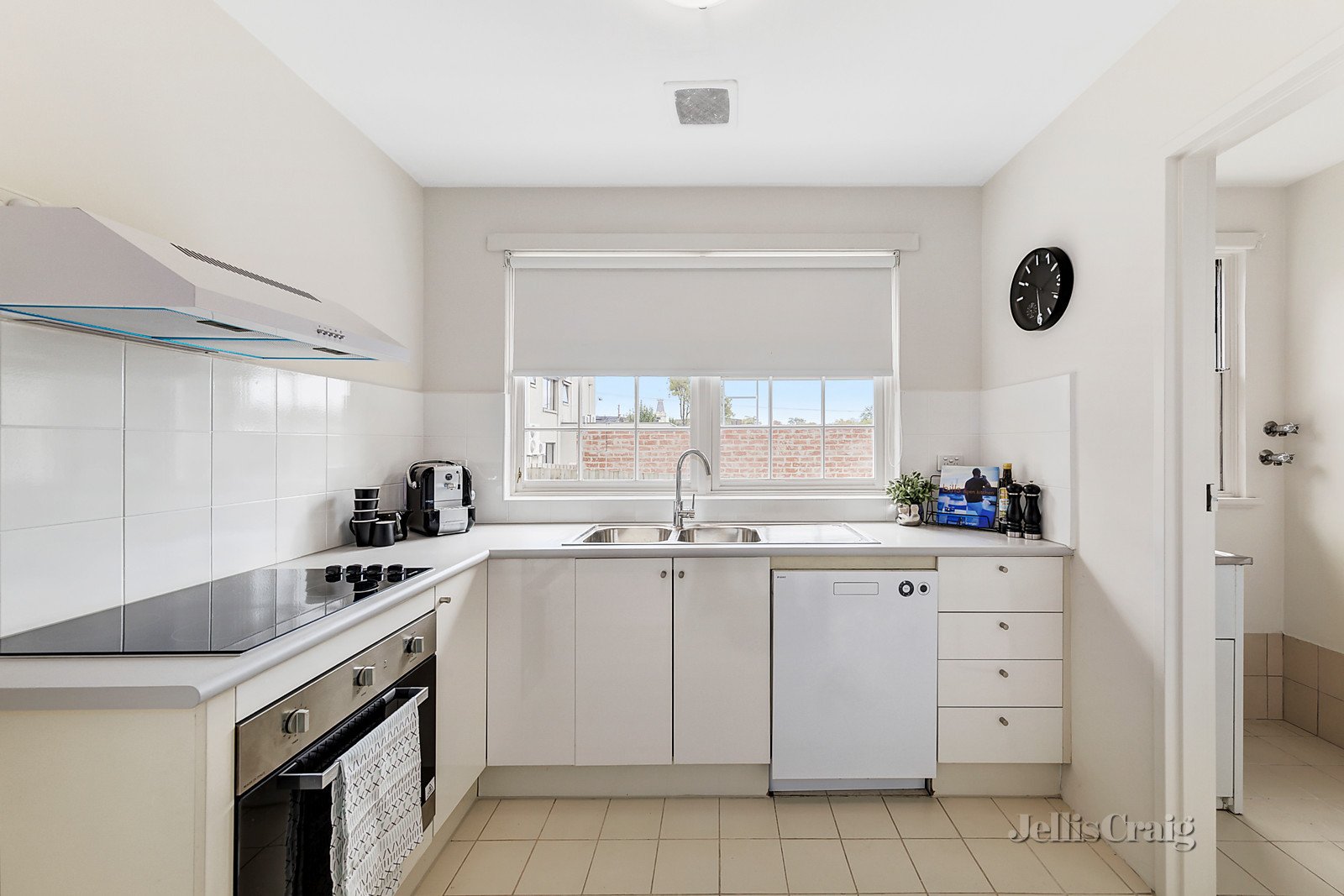 2/34 Fermanagh Road, Camberwell image 6