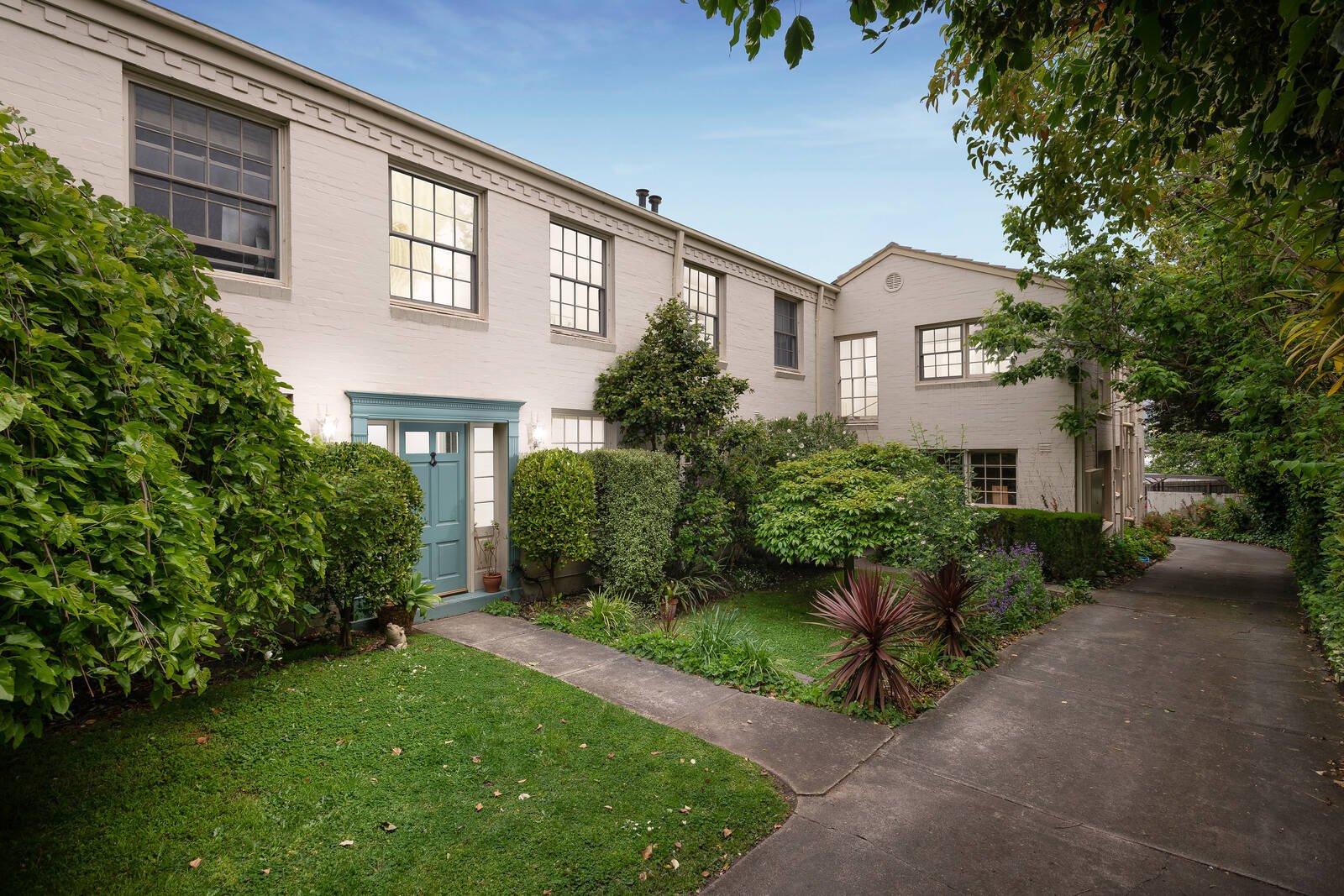 Property Gallery Thumbnail 9