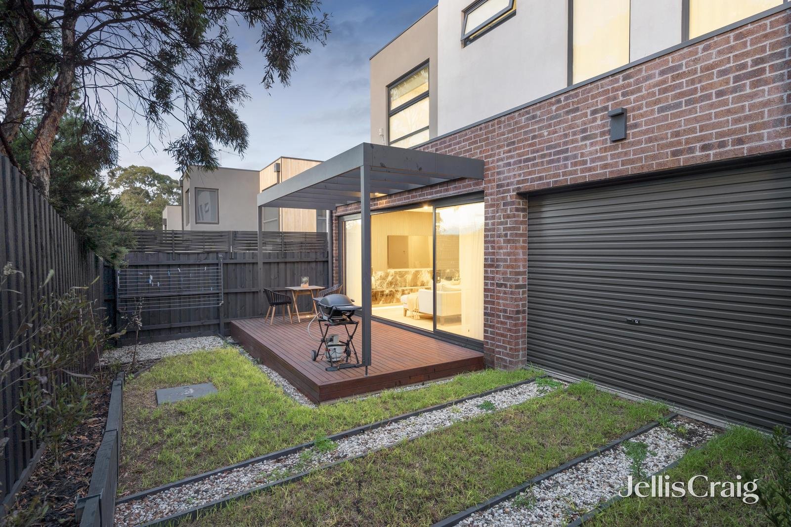 2/34 Glenair Street, Templestowe Lower image 12