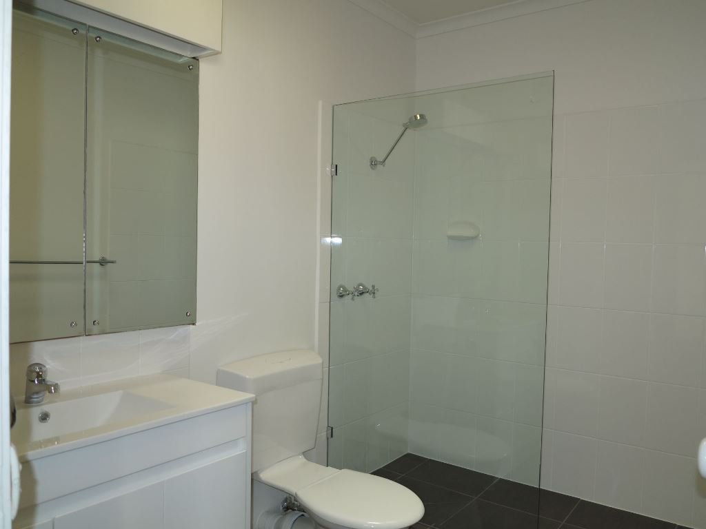 2/34 High Street South, Kew image 4