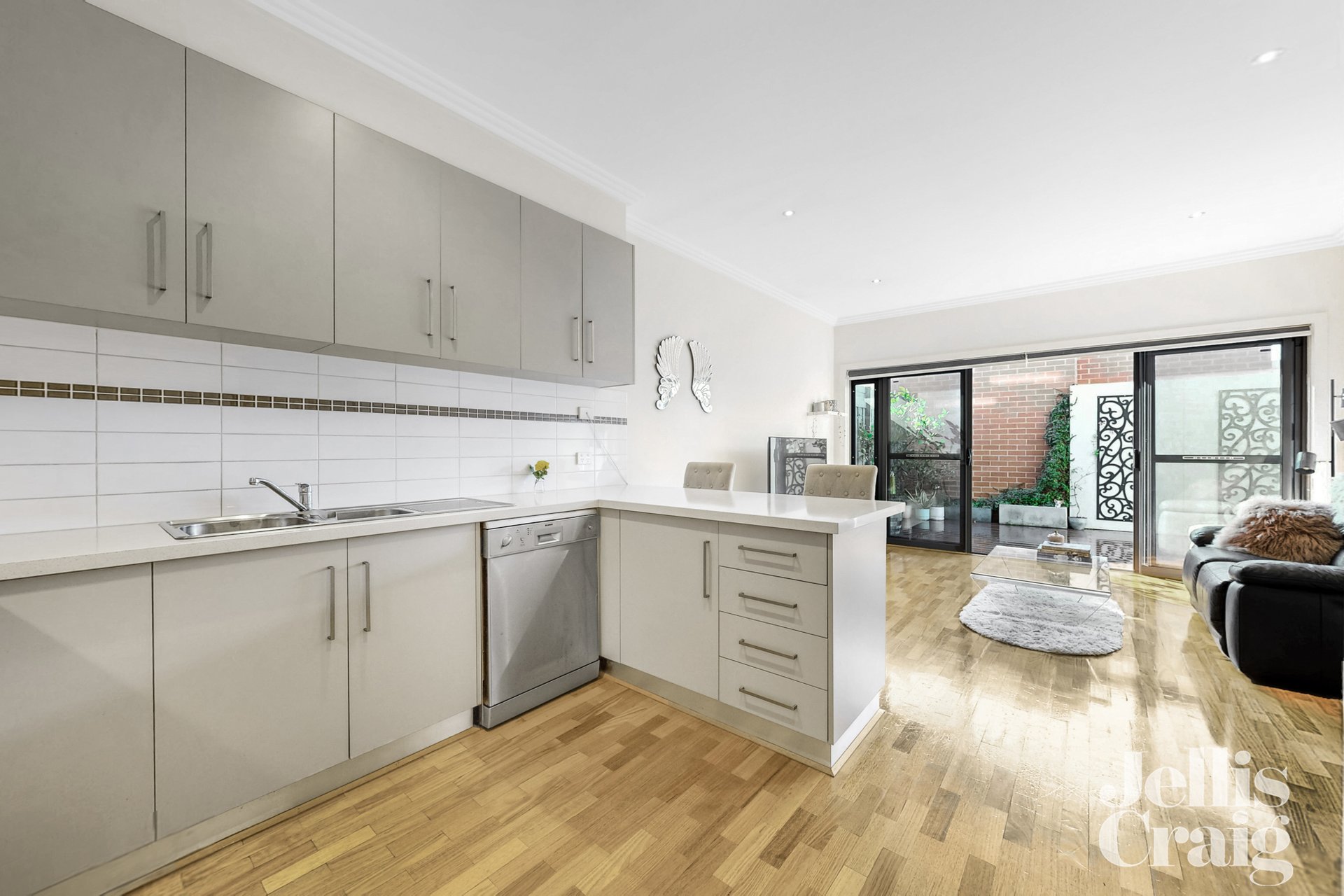 2/34 Prospect Street, Glenroy image 3