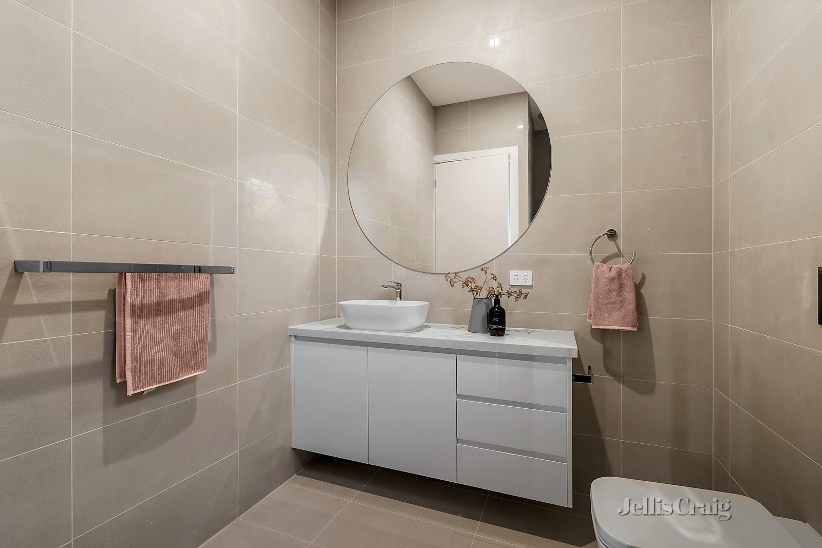 2/34 Wilfred Road, Ivanhoe East image 6