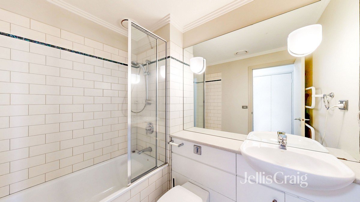 23/400 Victoria Parade, East&nbsp;Melbourne image 11