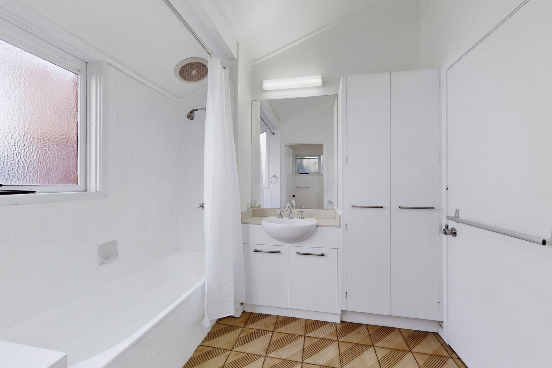 23/411 Lygon Street, Carlton image 14