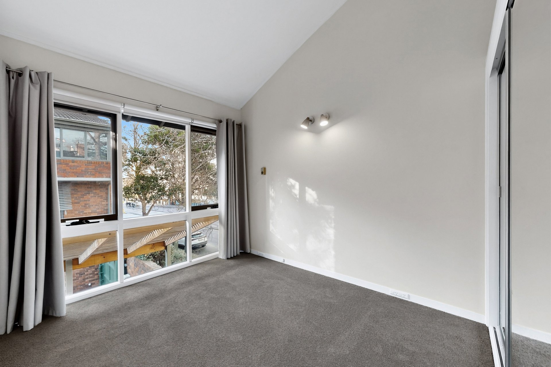 23/411 Lygon Street, Carlton image 12