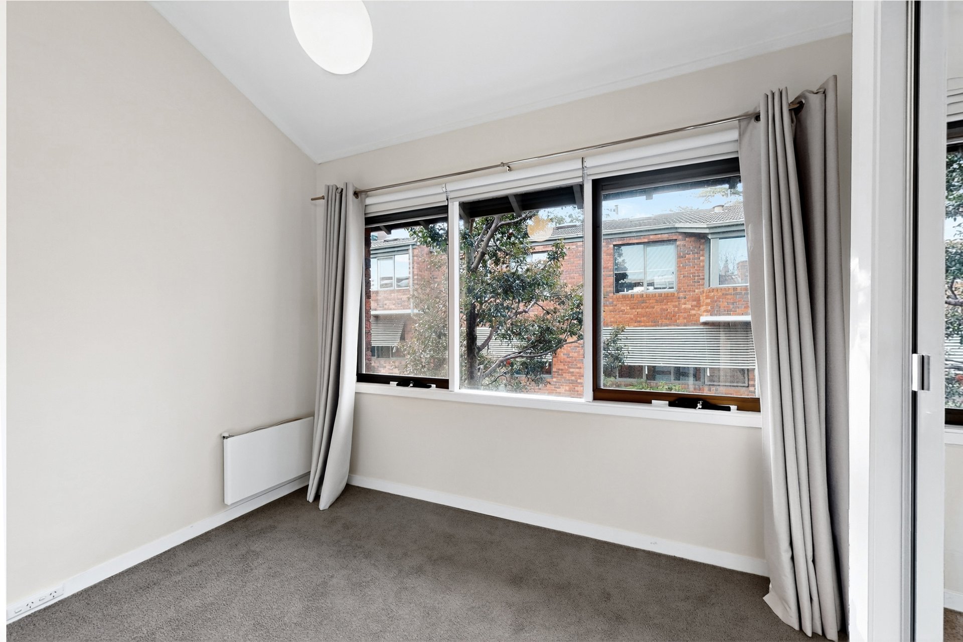 23/411 Lygon Street, Carlton image 10