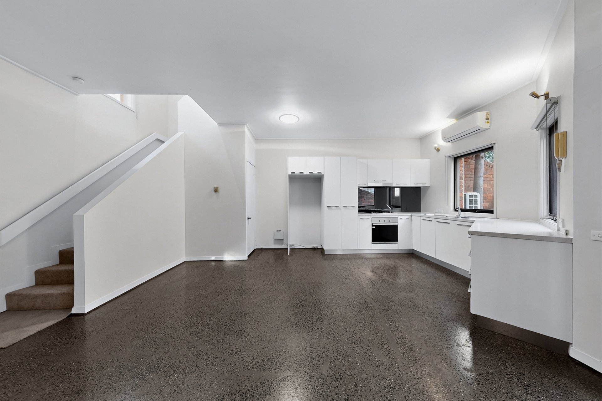 23/411 Lygon Street, Carlton image 9