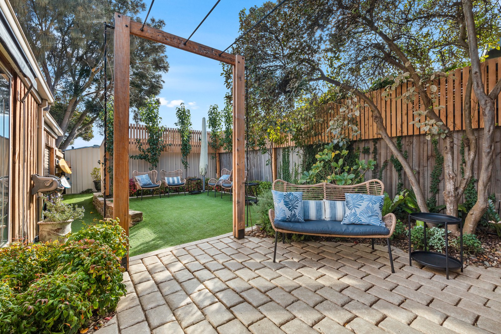 Property Gallery Thumbnail 9
