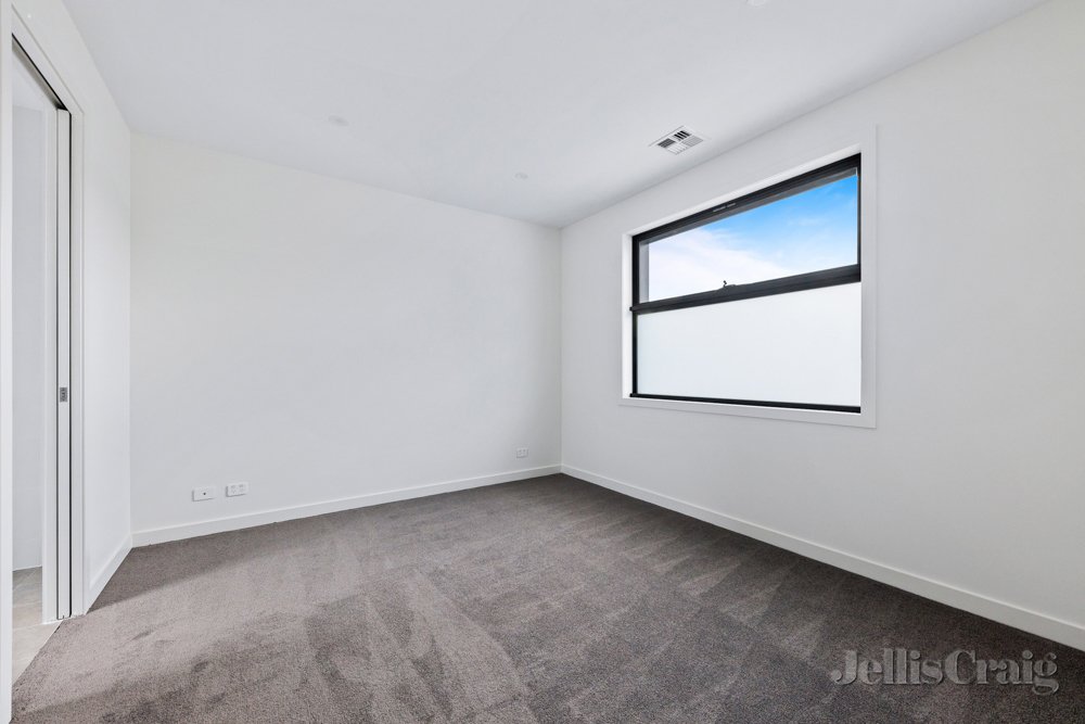 2/35 Alfreda Avenue, Rosanna image 5