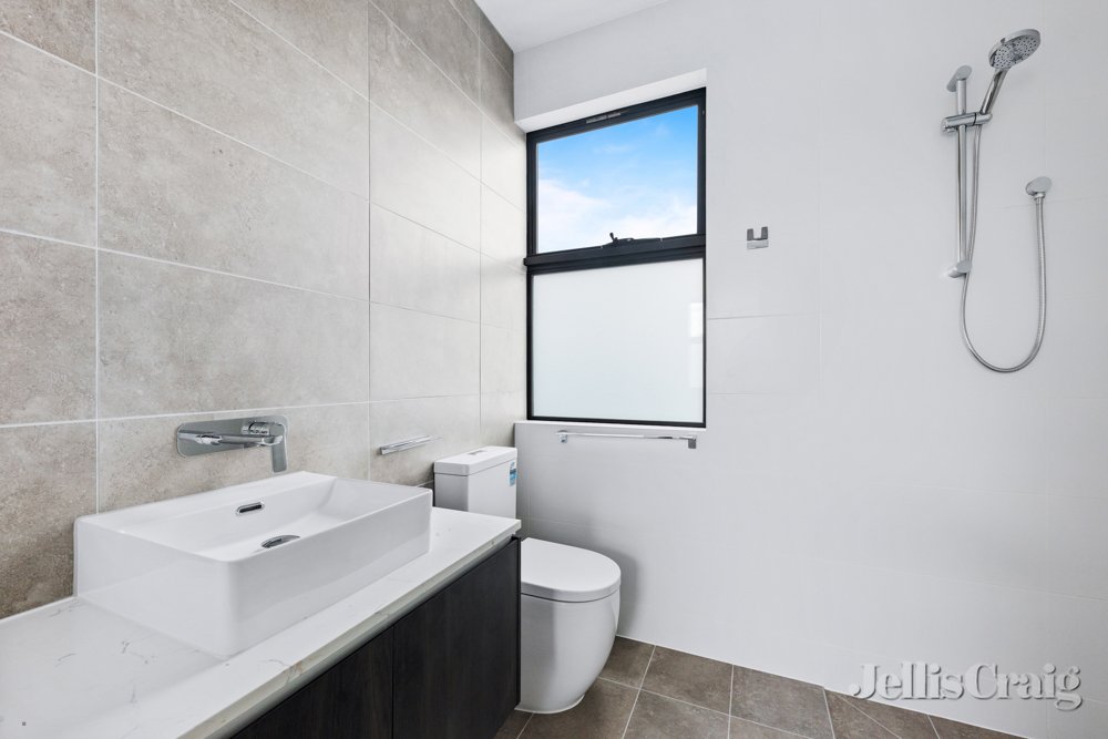 2/35 Alfreda Avenue, Rosanna image 8