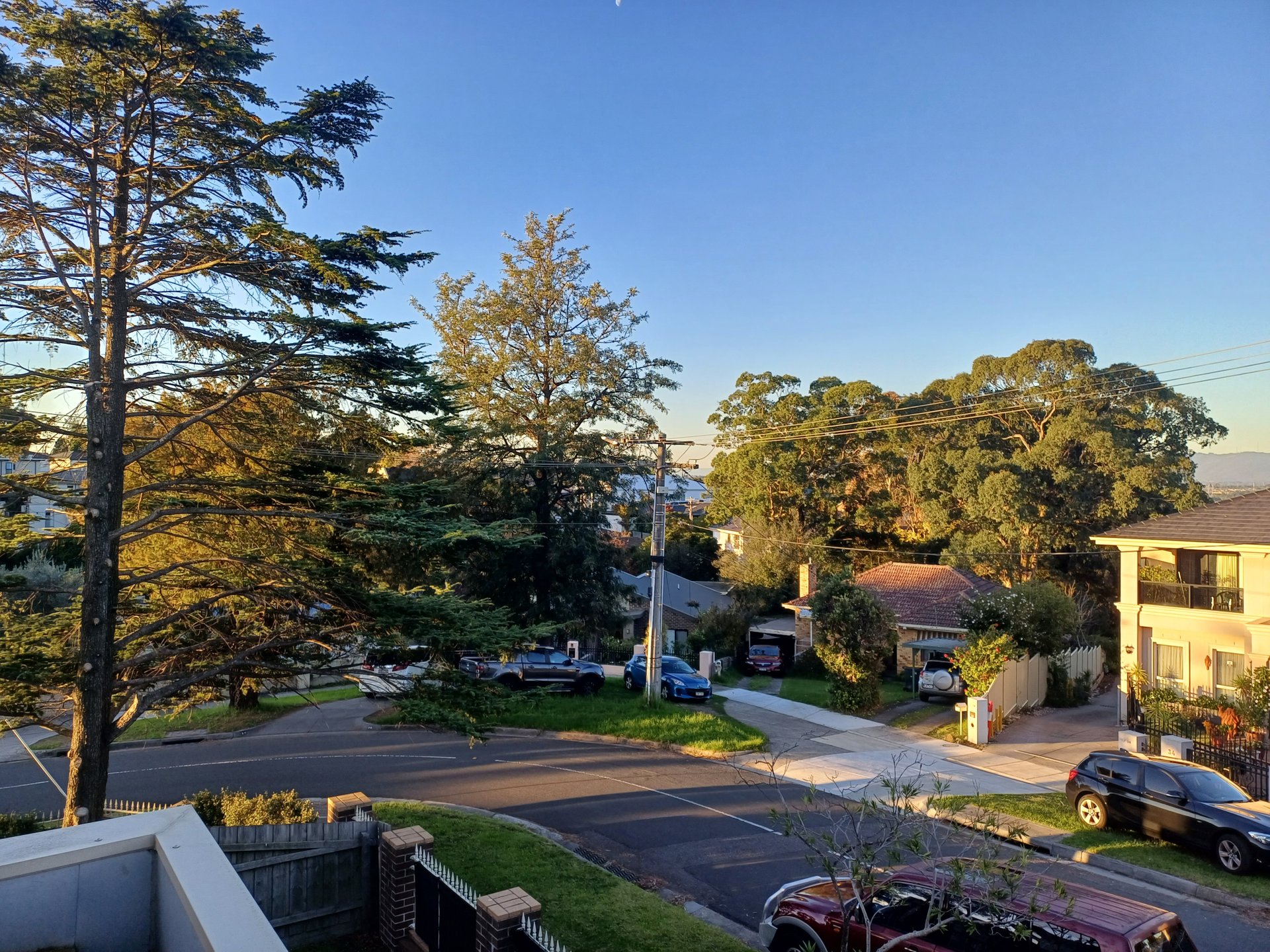 2/35 Angus Drive, Glen Waverley image 17