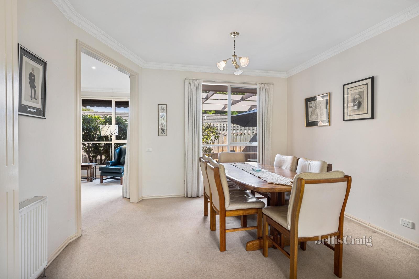 2/35 Bringa Avenue, Camberwell image 3