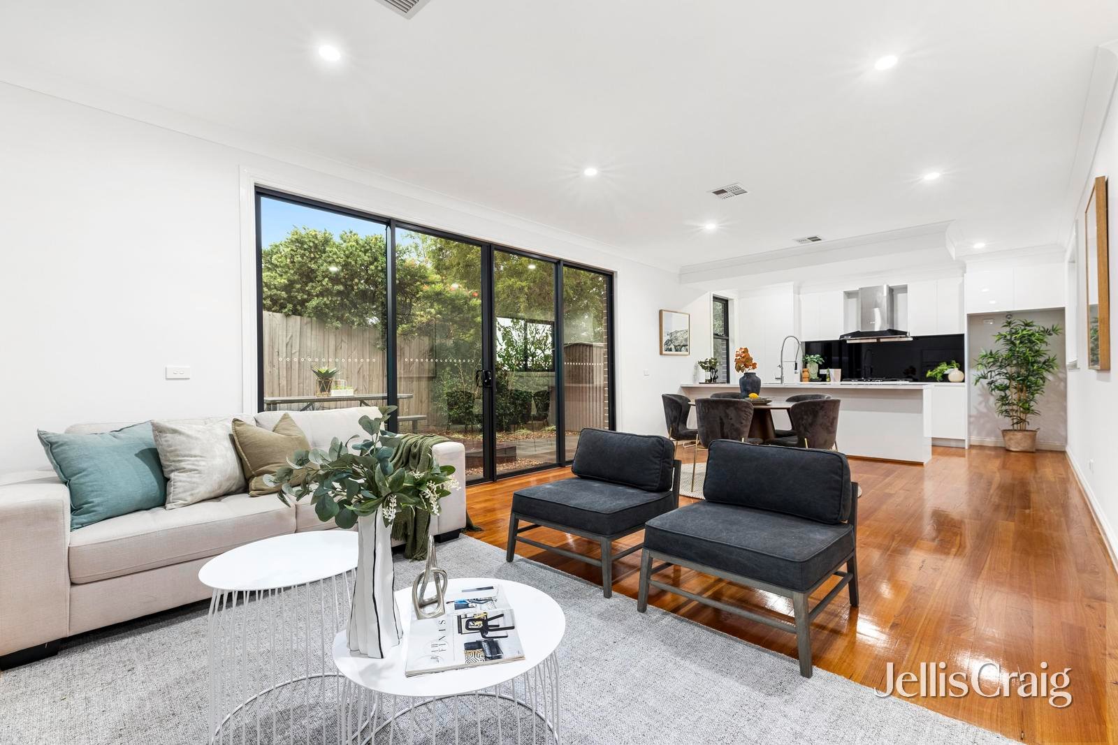 2/35 Cash Grove, Mount&nbsp;Waverley image 2