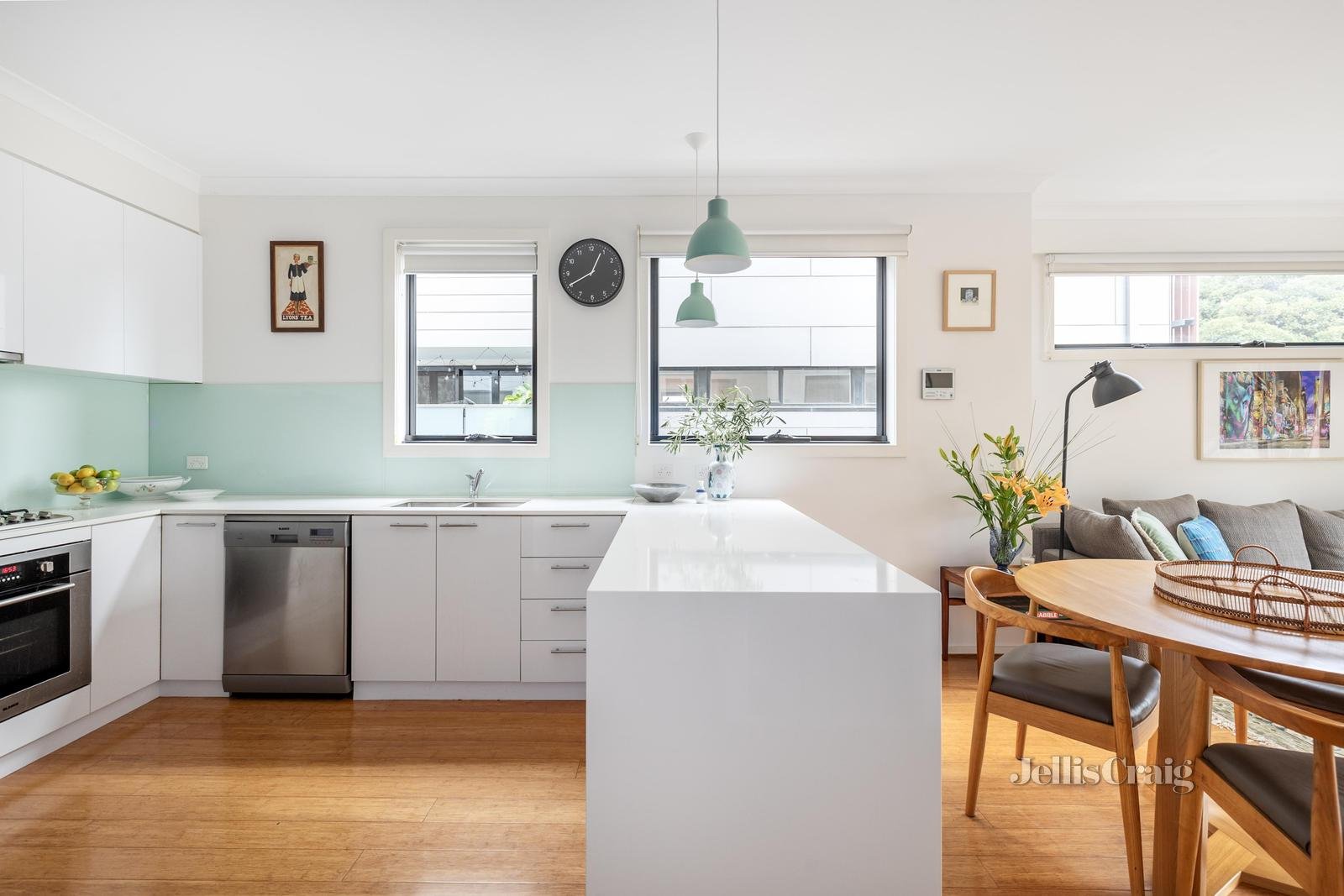 2/35 Davison Street, Richmond image 5