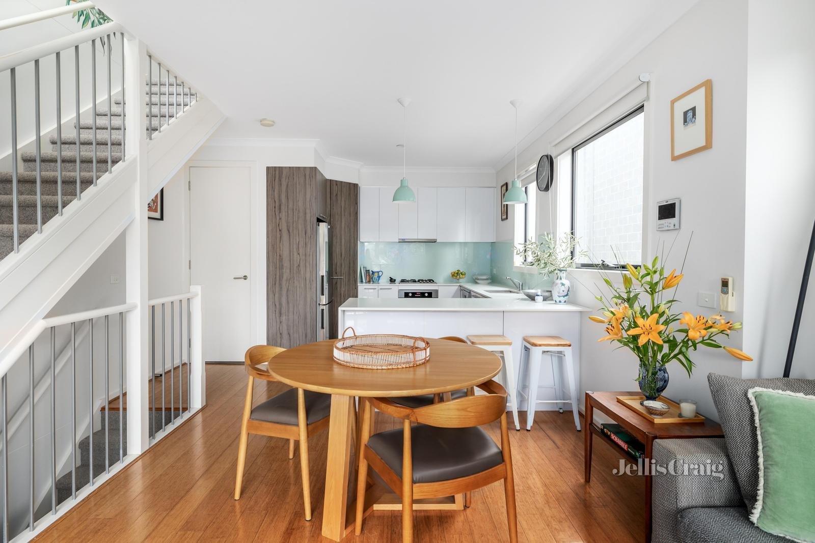 2/35 Davison Street, Richmond image 6