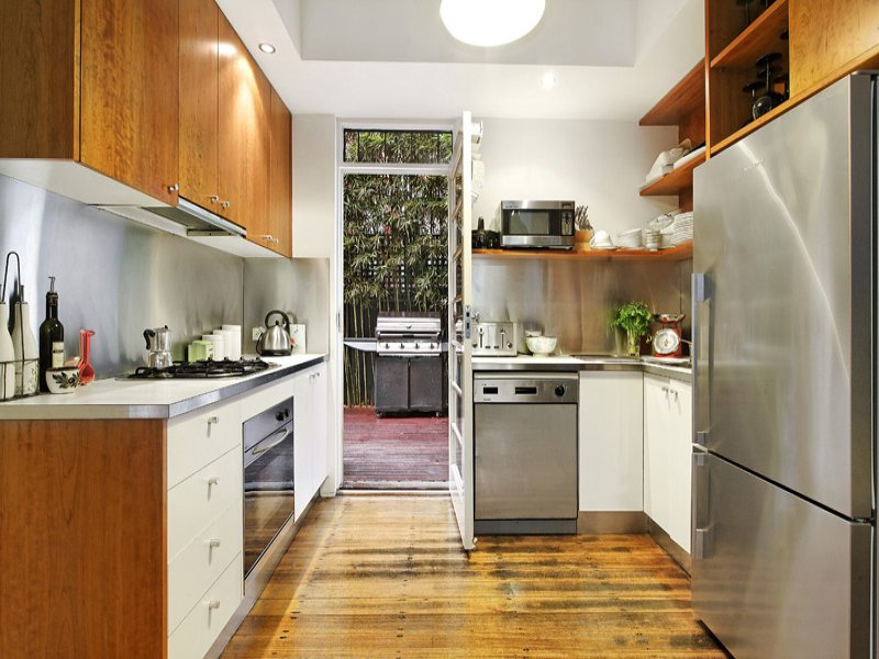 2/35 Eildon Road, St Kilda image 4