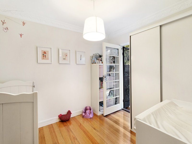 2/35 Eildon Road, St Kilda image 7