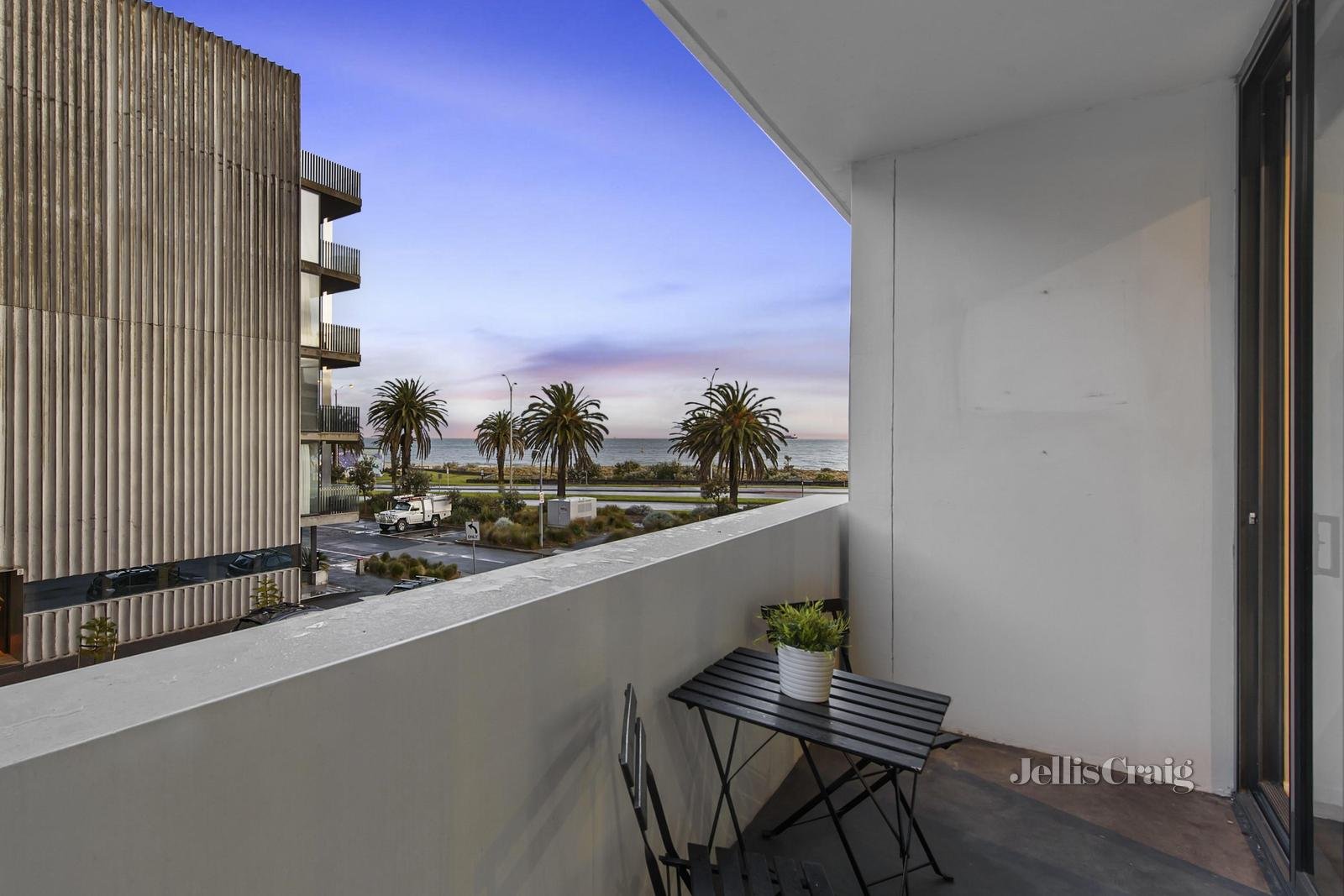 23/5 Esplanade East, Port Melbourne image 10
